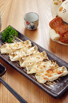 雞軟骨餃子