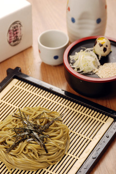綠茶冷面