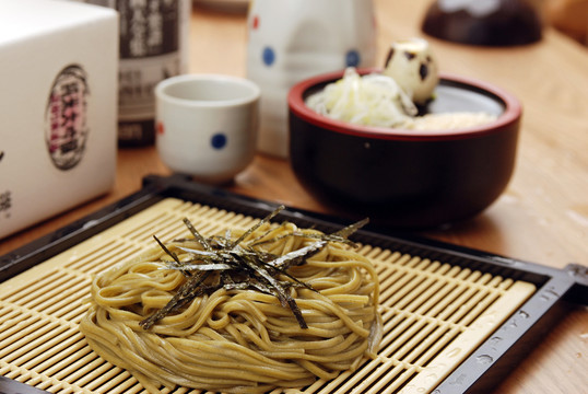 綠茶冷面
