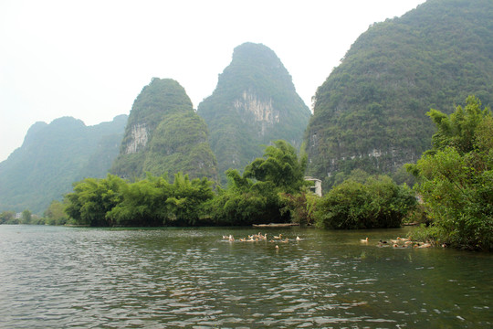 漓江漂流