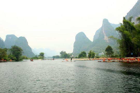 漓江漂流