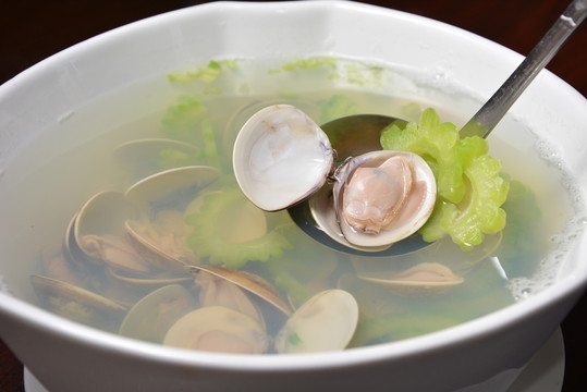 文蛤苦瓜湯