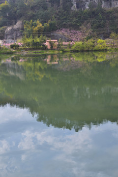 湖水