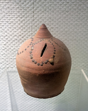 長(zhǎng)沙窯釉下綠彩撲滿