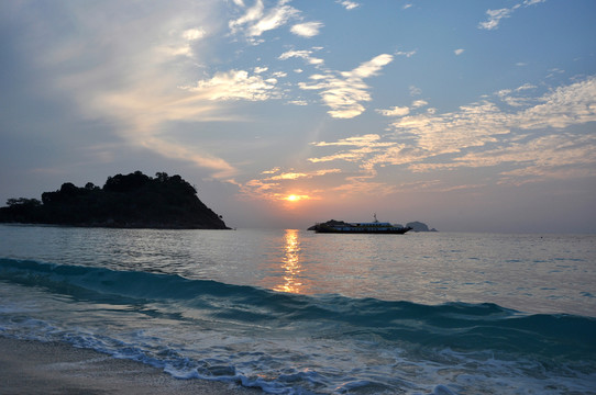 熱浪島日出