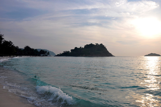 熱浪島日出