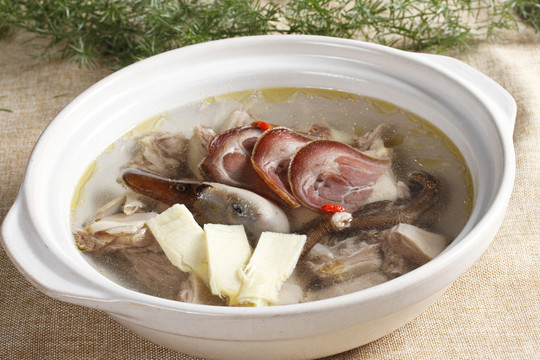 生鍋老鴨湯