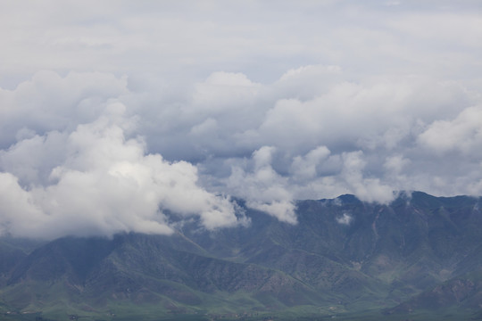 云霧天山