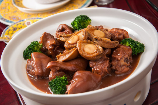 招財(cái)進(jìn)寶