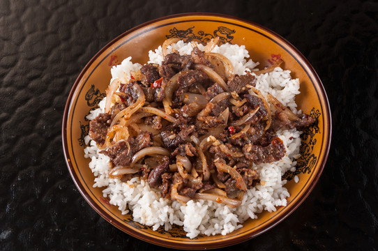 孜然羊肉蓋澆飯