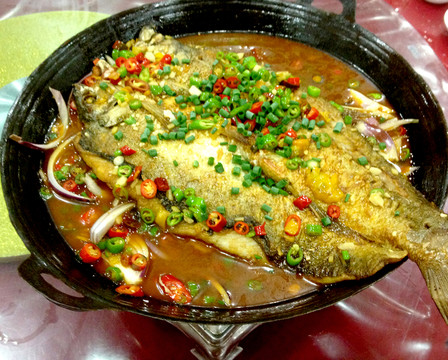 叼子魚