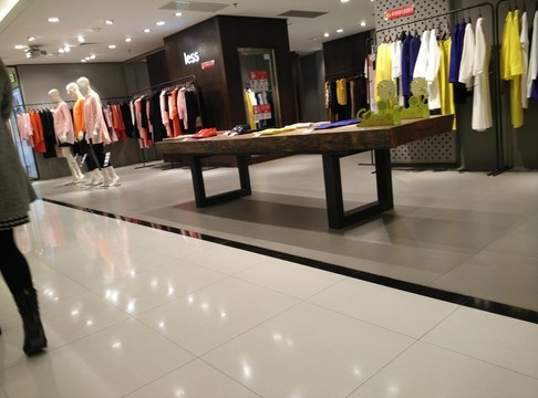 女裝展廳