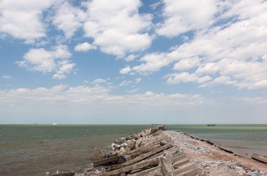 海邊進(jìn)海通道
