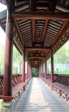 仿古建筑廊橋
