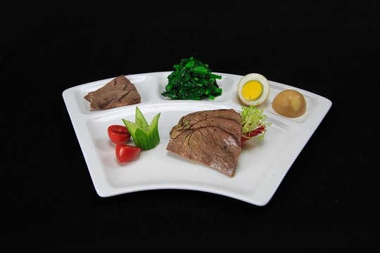 牛肉套餐拼盤