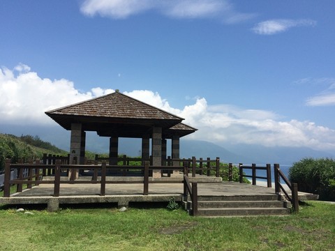 海邊涼亭休憩