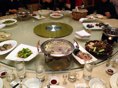 餐桌