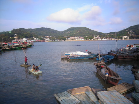 珠海橫琴碼頭與澳門(mén)路環(huán)島景色