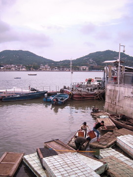 珠海橫琴碼頭與澳門路環(huán)島景色