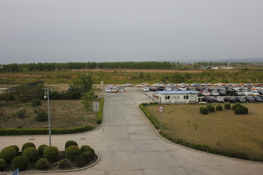 龍嘉機(jī)場(chǎng)停車(chē)場(chǎng)