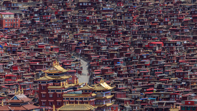 色達(dá)五明佛學(xué)院建筑