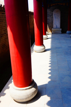 红柱子