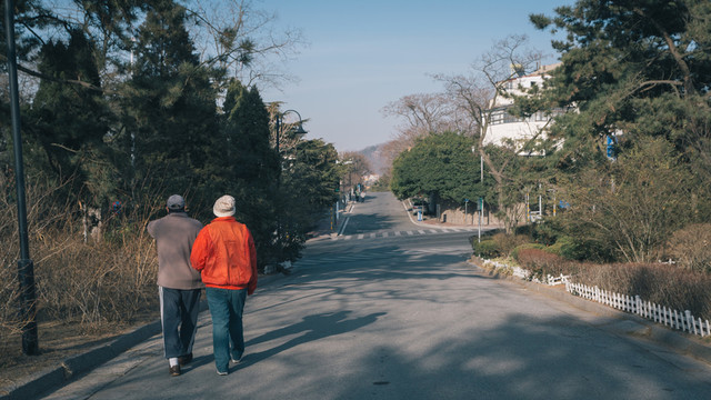 情侶背影