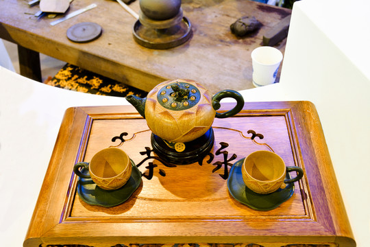 紫砂茶壺