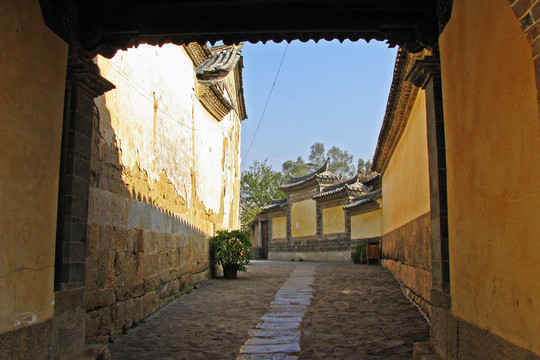 團(tuán)山村