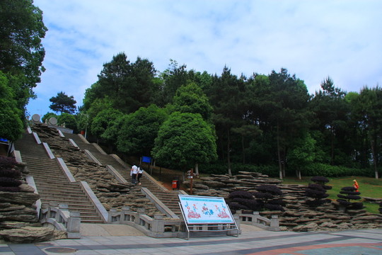 徐特立公園星沙徐特立公園