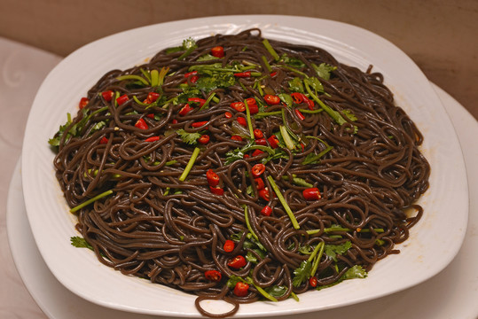 酸辣蕨根粉