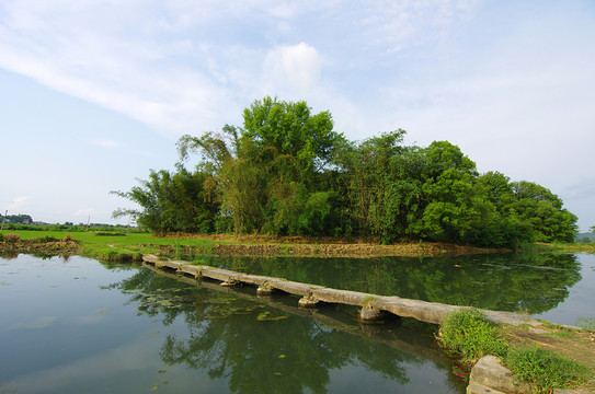 石板橋 河流