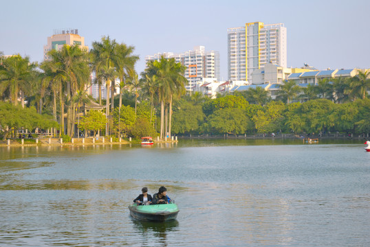 南寧人民公園白龍湖