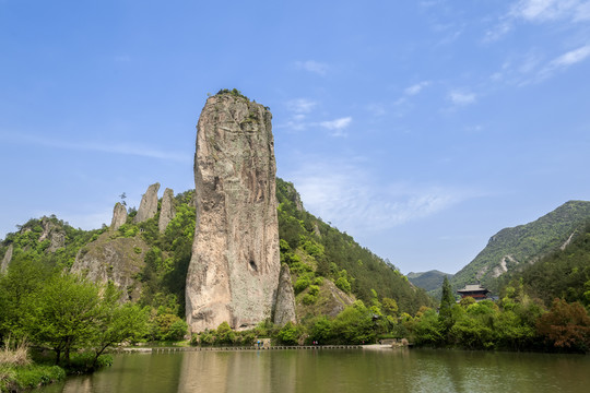 鼎湖峰