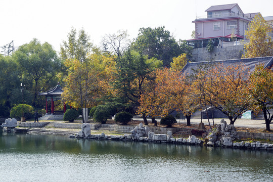 范公亭公園秋色