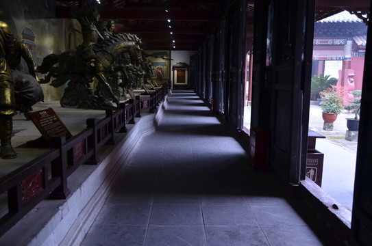 長(zhǎng)廊