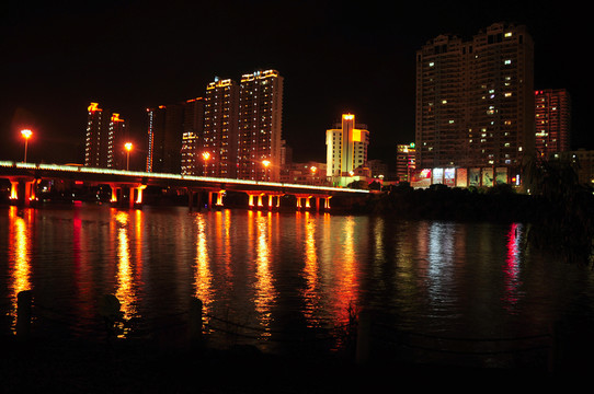 橋頭高樓建筑夜色風(fēng)光