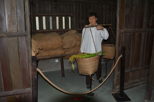 挑擔(dān)