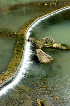 小河