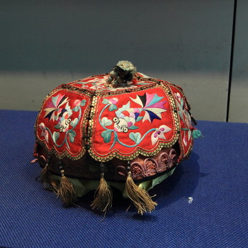 繡花兒童帽子