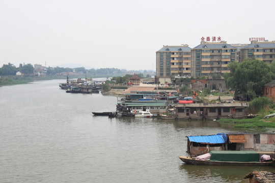 環(huán)巢湖 白山鎮(zhèn)