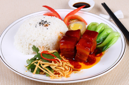 鹵肉飯?zhí)撞? loading=