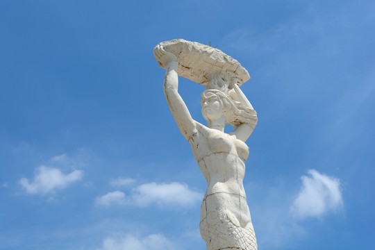 蛇口女媧補(bǔ)天