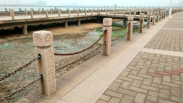 橋頭 海邊