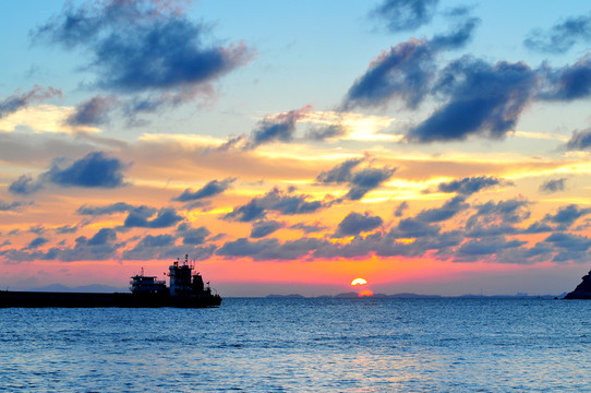 海邊夕陽(yáng) 晚霞落日 彩霞滿天