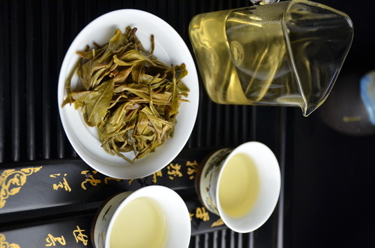 生普葉底 茶湯