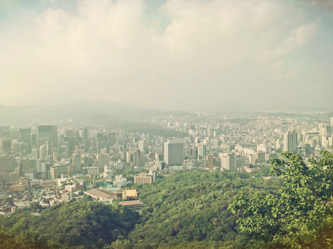 遠(yuǎn)眺韓國(guó)建筑