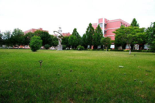 校園風(fēng)光