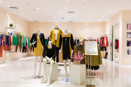 女裝展臺