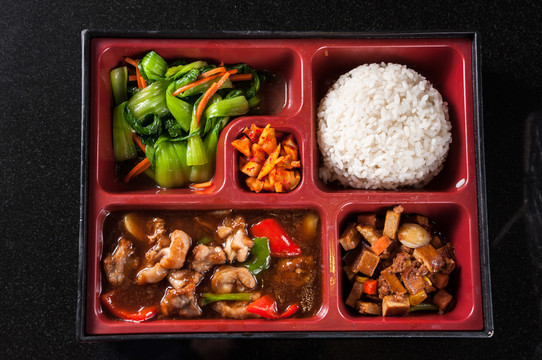 醬香田雞盒飯